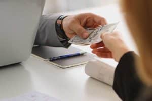 metiers bien payes avec bac stmg 1