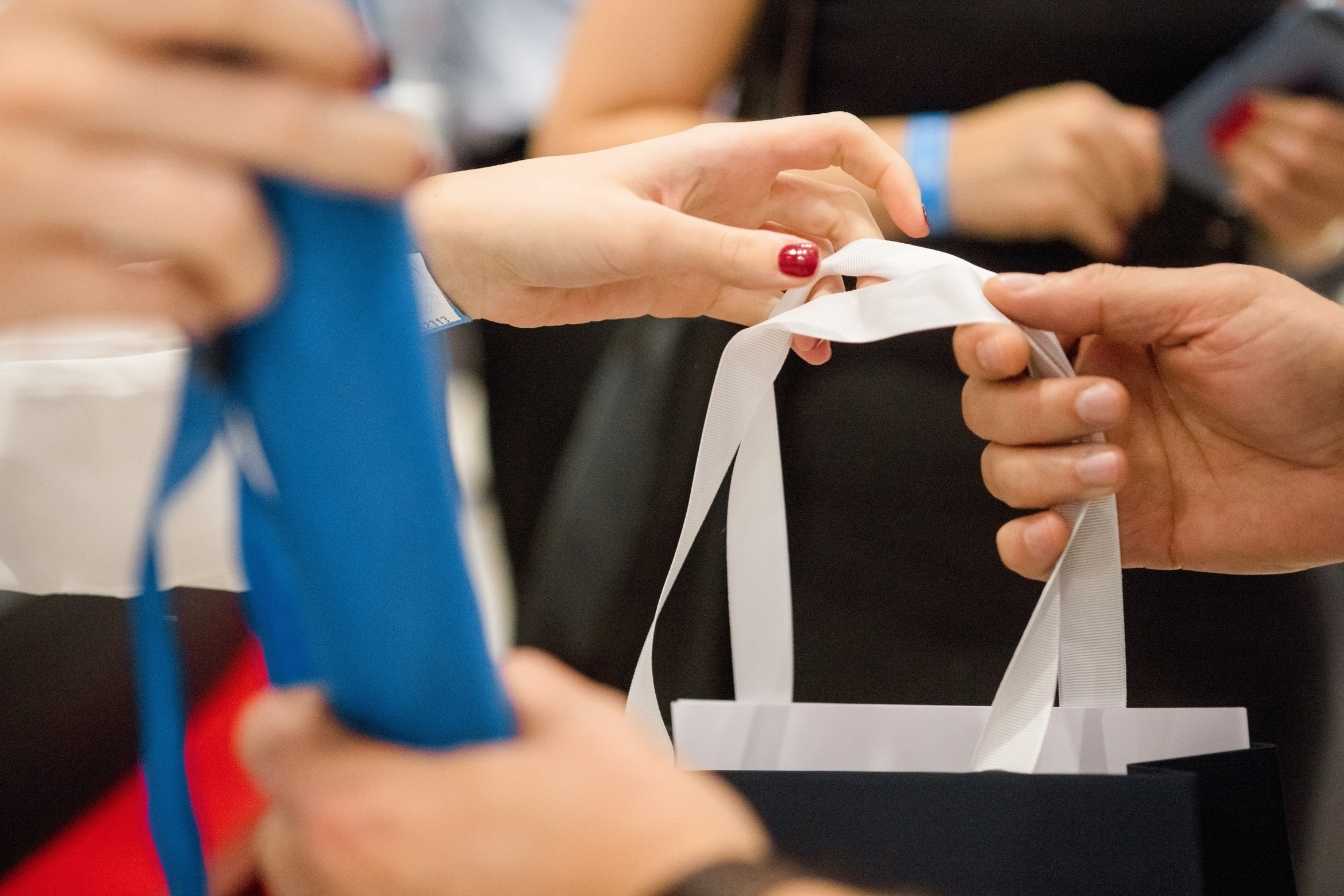 pourquoi-quand-offrir-des-goodies-personnalises-vos-clients-3